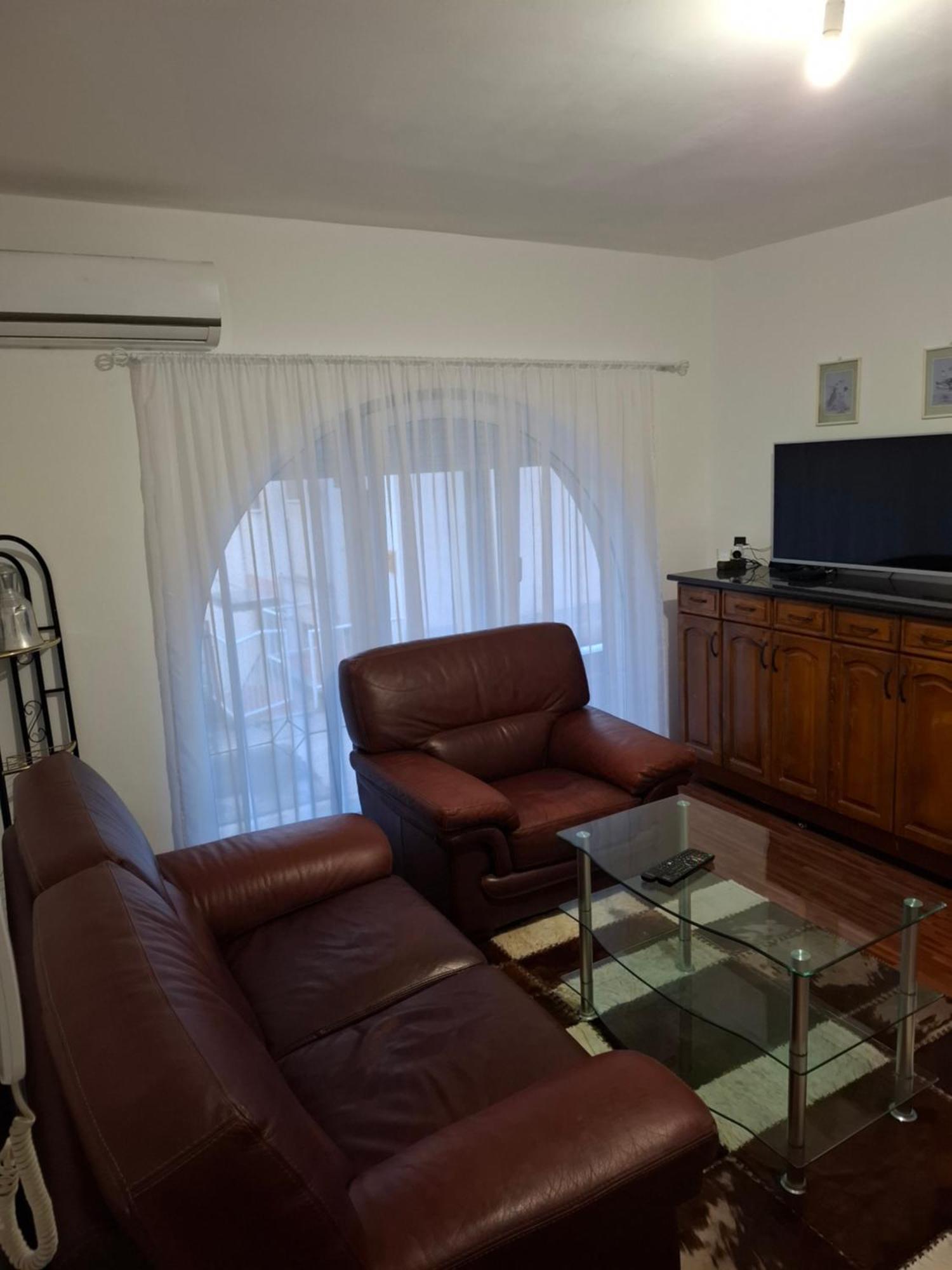 Dina 1 Apartment *